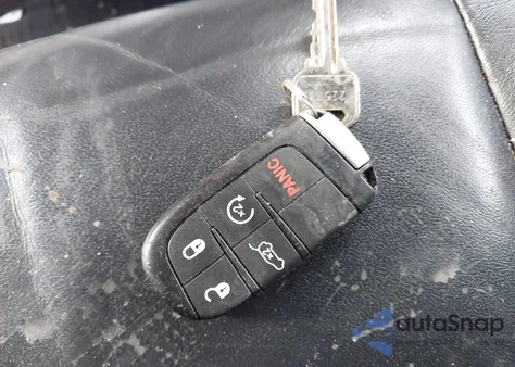 2018 Jeep Grand Cherokee Sterling Edition 4X4 z USA, uszkodzony, nr VIN 1C4RJFBT2JC227737